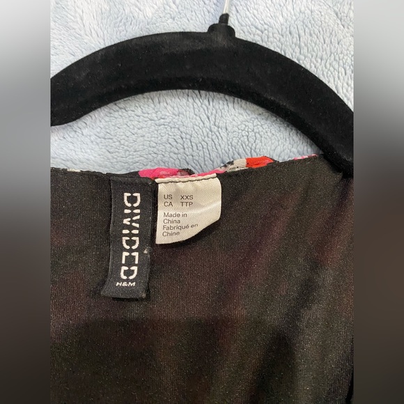 Floral H&M dress for the summer! Size: XXS - Picture 2 of 3